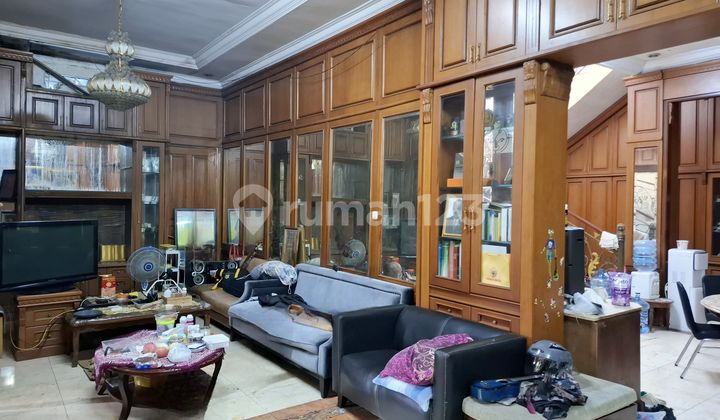 Rumah Tua Luas Murah Daerah Gudang Peluru  2