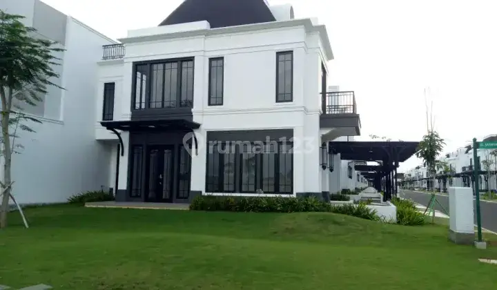 Rumah Bagus Di Summarecon Crown Gading  2