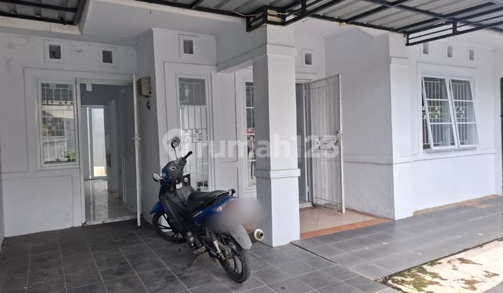 Ready-to-Occupy House in Metland Cakung, East Jakarta 2