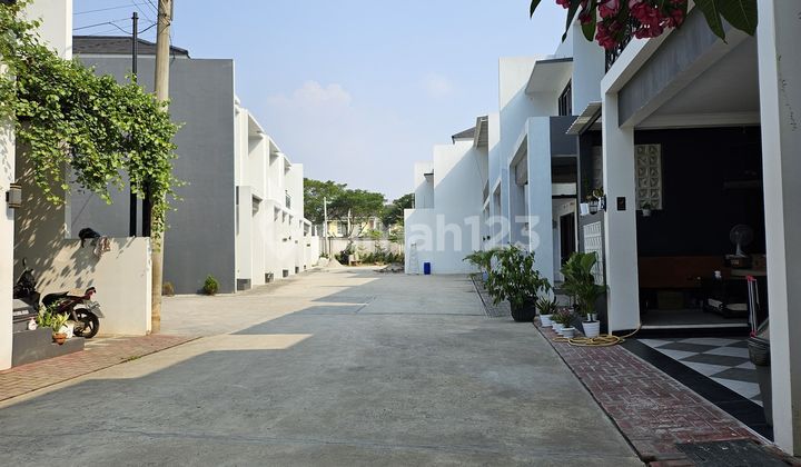 Rumah Bagus Siap Huni Sewa Murah di Harapan Indah Bekasi 2
