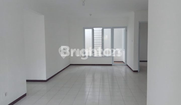 Rumah di perumahan surabaya barat 2