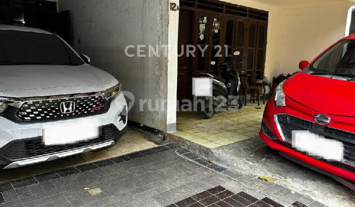 Rumah Lama Bendungan Hilir. Bangunan Kokoh Cocok Dibangun Kos Rumah Lama Bendungan Hilir. Bangunan Kokoh Cocok Dibangun Kos