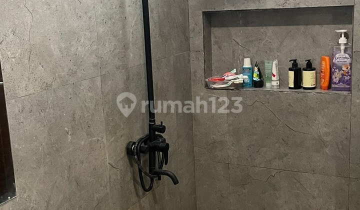 Rumah Kemang Pejaten. Bangunan Tahun 2022. 2