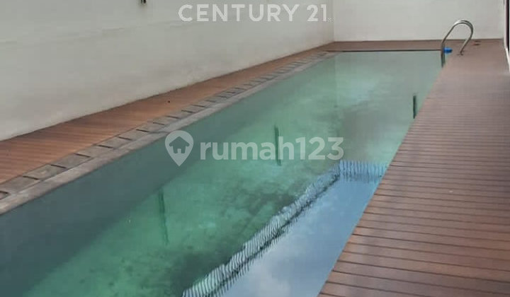 For Sale Spacious House in Jagakarsa Jln Moh Kahfi 1. Has Swimming Pool. 2