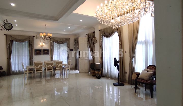 Rumah Luas Komplek Larangan Indah, Tangerang.