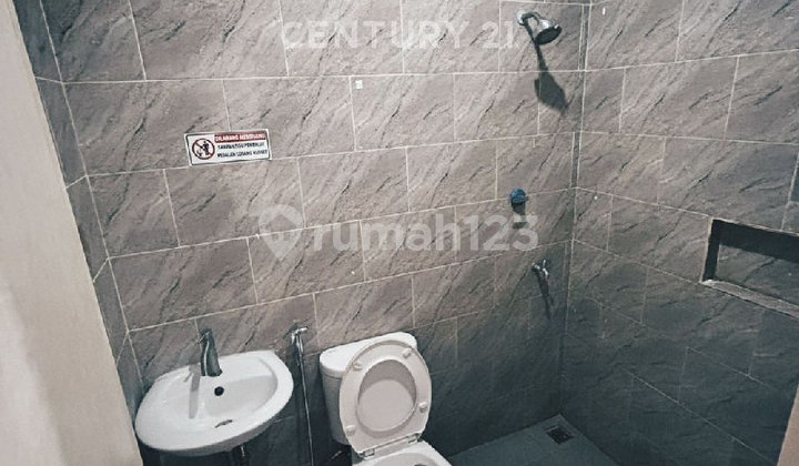 Kos Full Okupansi 34 KT Tomang Grogol Petamburan 2