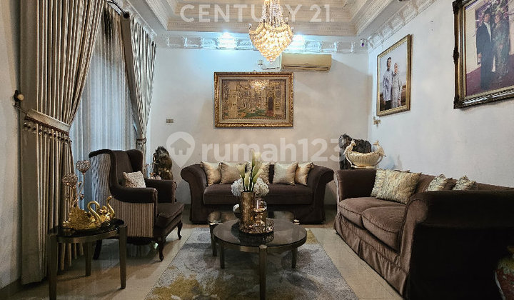 For Sale Cheap New Luxury Renovated House Kebon Jeruk, West Jakarta 2