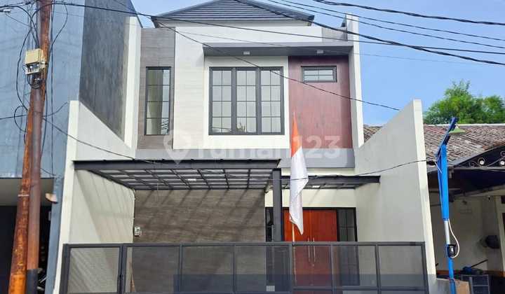 Jual Rumah Brandnew Graha Raya Bintaro Ada Taman Depan dan Belakang. 2 M