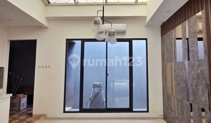 Jual Rumah 2 Lantai Di Golden Stone Serpong Full Furnished 2.9 M 2