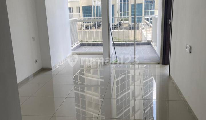 For Sale 2 Studio Type Apartments (with Connecting Door) Pacific Garden Tower C Alam Sutera. Bundled Price 1.65 M. Selling Price Per Unit 850 million (33.26 M2 Pool View & 1 M (43.33 M2 Lake View). Unfurnished. 2