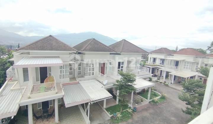 Dijual Rumah Villa Kota Batu, Sudah SHM, Dekat Museum Angkut