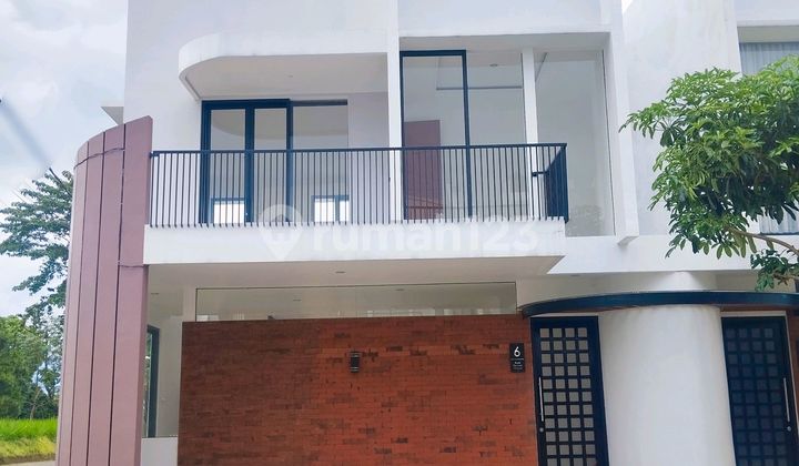 Rumah Villa Baru Bonus Private Pool di Kota Batu, SHM, Dekat Bns