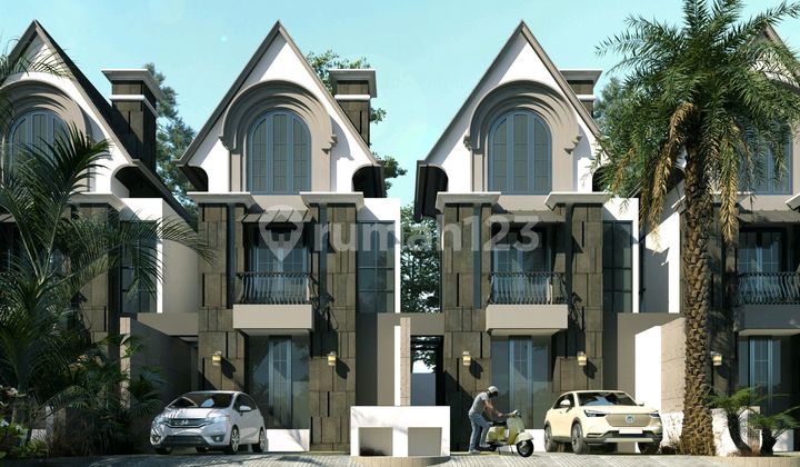 Villa di Jual, Kota Batu, Full Furnished, Depan Hotel Goldentulip