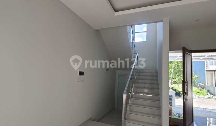 Sewa Rumah Mewah Full Furnished Candi Golf Lingkungan Elit Exclusive Bebas Banjir Jangli Tembalang Banyumanik Siap Huni 2