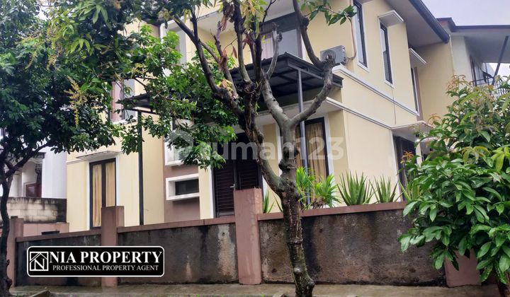 Dijual rumah 2 lantai dengan hunian asri dan strategis di Citra Grand Cibubur Dijual rumah 2 lantai dengan hunian asri dan strategis di Citra Grand Cibubur