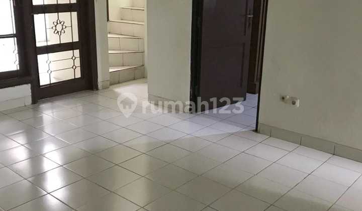 Jual Cepat Rumah Cantik Siap Huni di Kota Wisata Cibubur 2