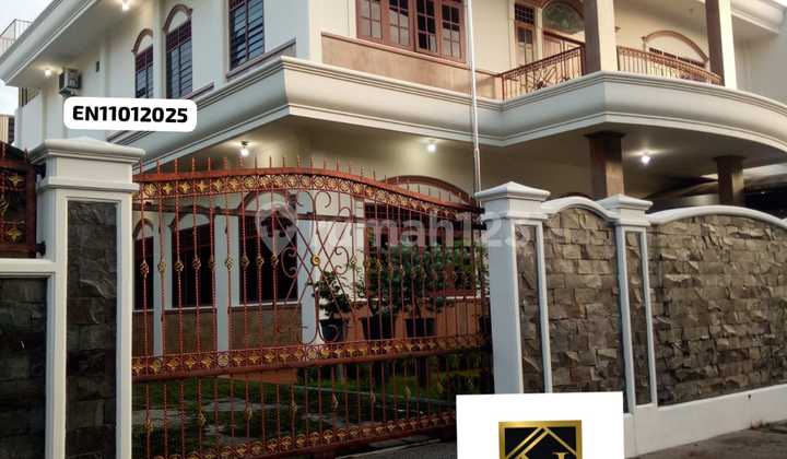 Rumah Mewah Lahan Luas di Taman Laguna Cibubur