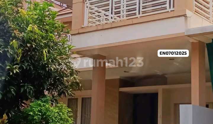 Dijual Cepat Rumah Cantik di Kota Wisata Cibubur