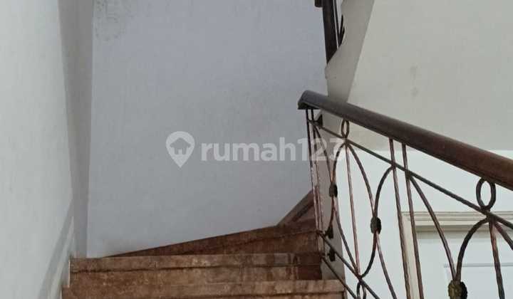 Rumah Siap Huni Raffles Hills Cibubur 2