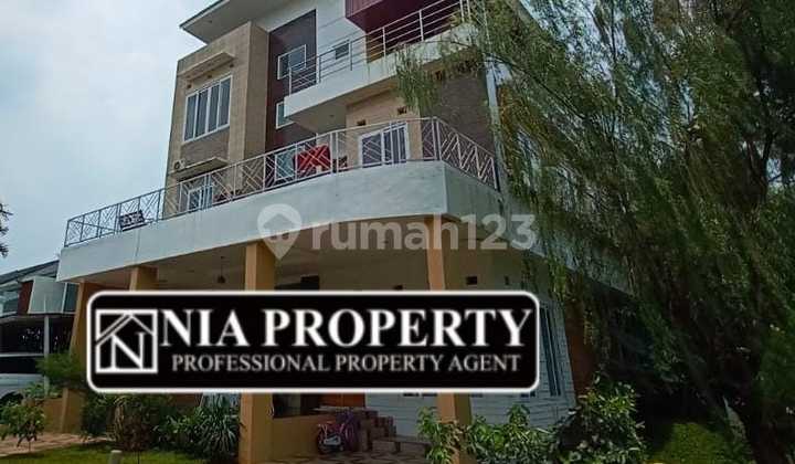 For Sale: A Serene Hook House in Citragran Cibubur 1
