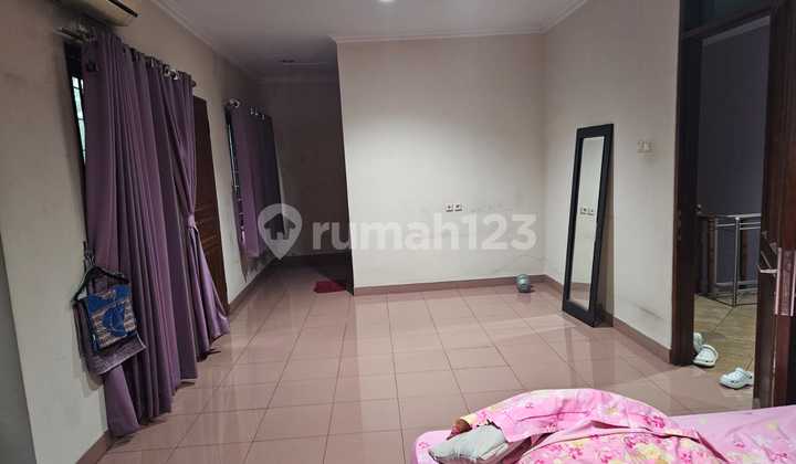 Rumah Besar Murah Lt378 Raffles Hills Cibubur Perlu Renovasi 2