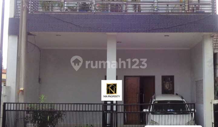 Rumah Interior Modern Semi Furnished 2 Lantai Dalam Cluster Bukit Golf Cibubur