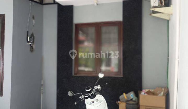 Rumah Bagus Unfurnished Tanah Mas, Semarang 2