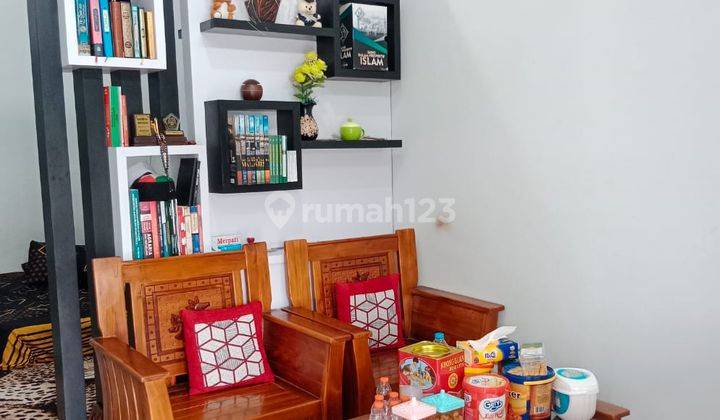 Rumah Cantik Semi Furnish Di Plamongan Semarang 2