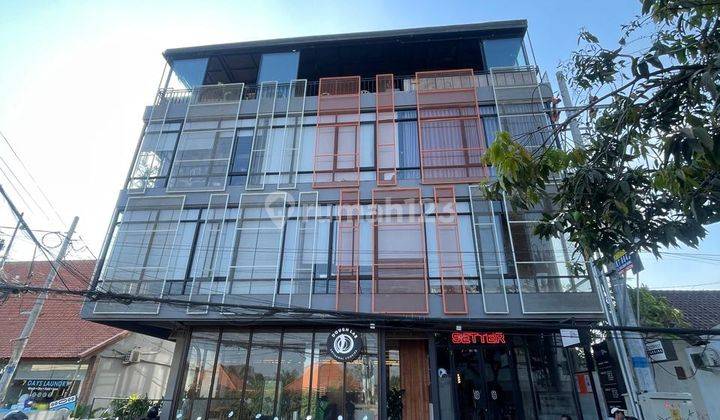 A building for rent in the heart of Canggu 1
