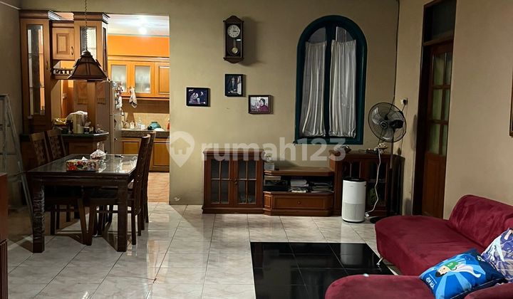 Di Jual Rumah Rapi Dan Bagus ,palem Bintaro.ita Eraalsut 2