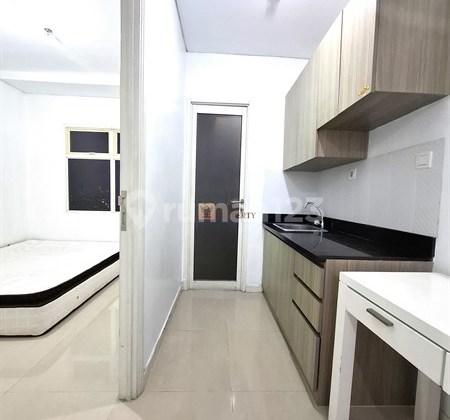 Strategic Location Near Toll Access! Negotiable Until Deal, Quick Sale 1Br Well-Maintained Apartment Madison Park, Steps from Central Park Mall, Complete Facilities. 2