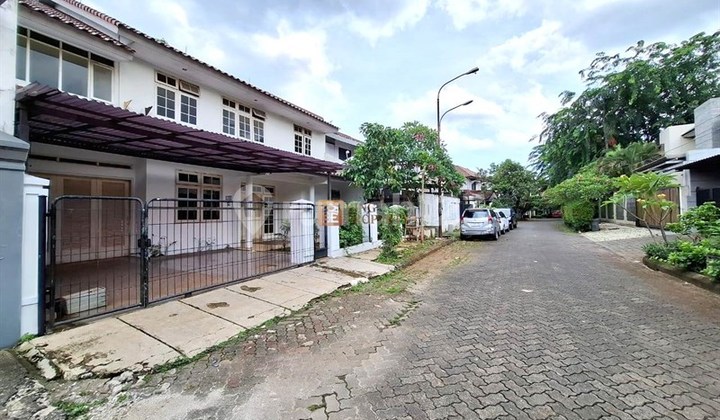 Lokasi Strategis! Lingkungan Asri dan Nyaman! SHM Nego Sampai Deal! Dijual Rumah Komplek Bumi Sarinah Estate 2 Lantai (Unfurnish) Pancoran, Jakarta Selatan