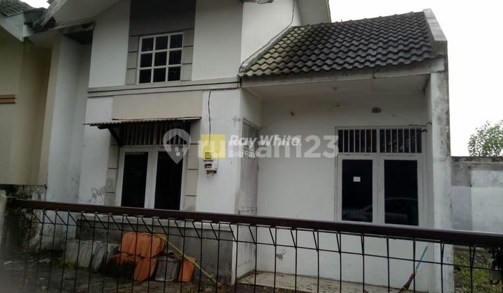 Cheap Land for Sale with Building Bonus, Hook Position in Malangjiwan, Colomadu Cheap Land for Sale with Building Bonus, Hook Position in Malangjiwan, Colomadu