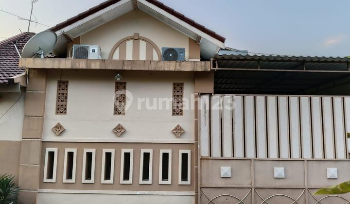 Dijual Rumah Hook Strategis di Perumahan Baturan Indah Baru Colomadu 2