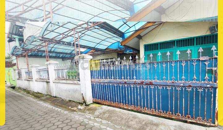 Rumah Luas (277m²) di Lingkungan Tenang Jl. Parang Baris, Sondakan, Laweyan 1