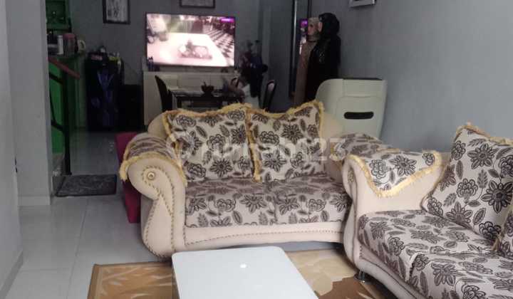 Rumah Bagus Furnished SHM Sawangan, Depok