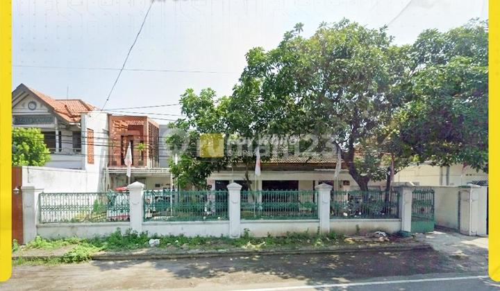 Spacious House (242m²) Ready to Occupy in a Strategic Location on Jl. Setia Budi, Gilingan, Banjarsari