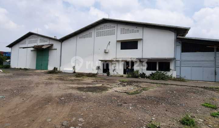 Gudang Kalianak 1.1 Hektar Dijual Siap Huni Gudang Kalianak 1.1 Hektar Dijual Siap Huni