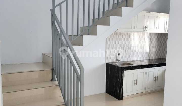 New Fresh House in East Ploso for Sale, Ready to Occupy 2