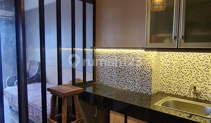 Peak Dharmahusada Apartment For Sale Ready to Live In Fully Furnished Peak Dharmahusada Apartment For Sale Ready to Live In Fully Furnished