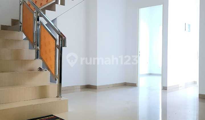 Rumah Palm Beach Pakuwon City, Dijual Siap Huni 2