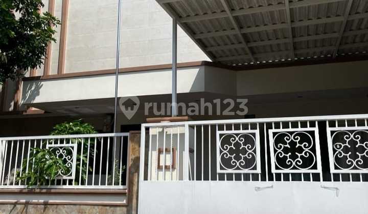 Rumah Dharmahusada Indah Tengah, Dijual Siap Huni