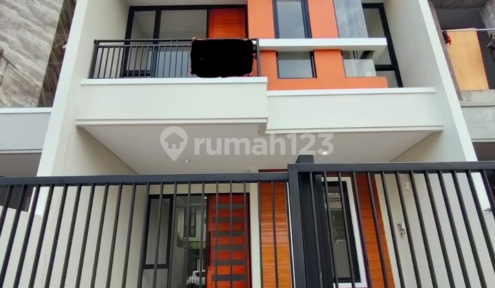 Rumah Baru Gress Pantai Mentari, Dijual Siap Huni