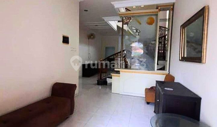 North Tenggilis House for Rent, Ready to Occupy. 2