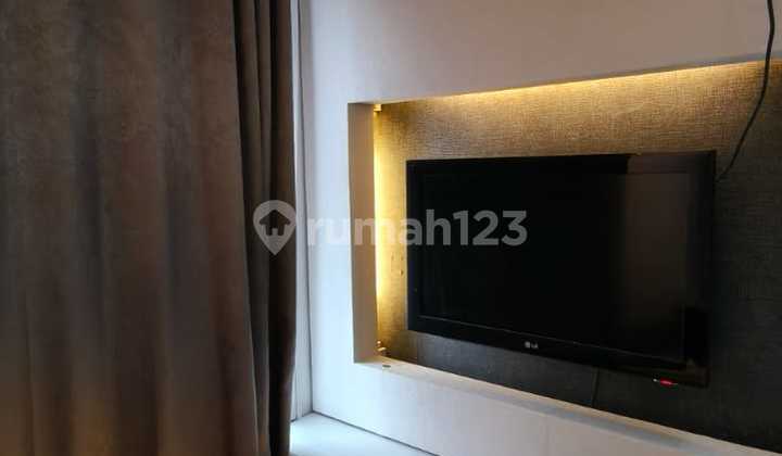 Mall of Indonesia (MOI) Apartment Furnished 2 BR 2