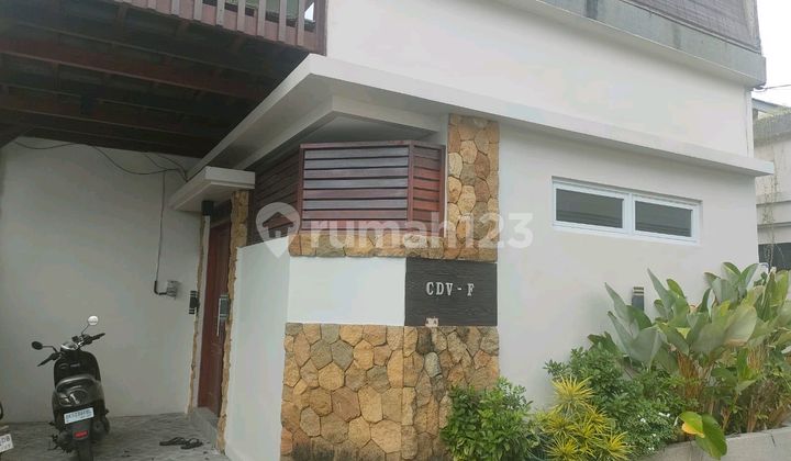 Discover a Comfortable and Peaceful Residence in the Ungasan Area, Bali. This Villa Features a Minimalist Design with Excellent Natural Lighting and a Well-Maintained Environment, Perfect for Both Living and Investment.
