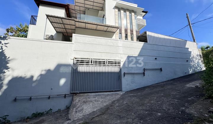 Di Jl. Ungasan , Ungasan, Kuta Selatan, Badung, Bali, Indonesia, 80361, Ungasan 2