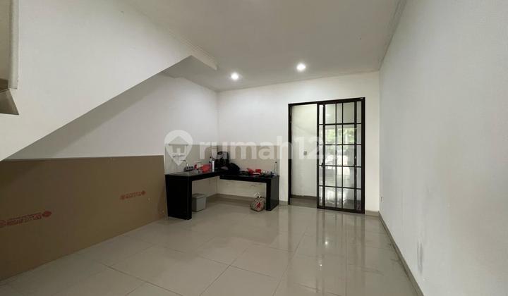 For Rent Greenlakecity Cluster East Asia House Size 4x12 Nice