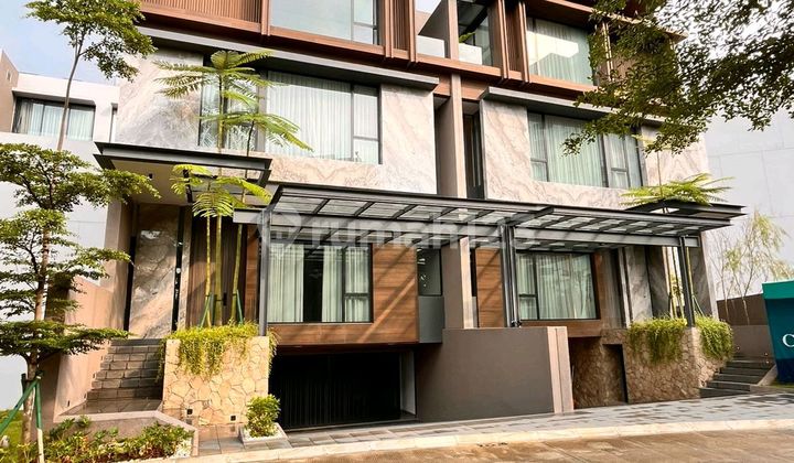 Rumah Baru Hadap Danau Dengan Lift Jacuzzi Dan Sauna 
