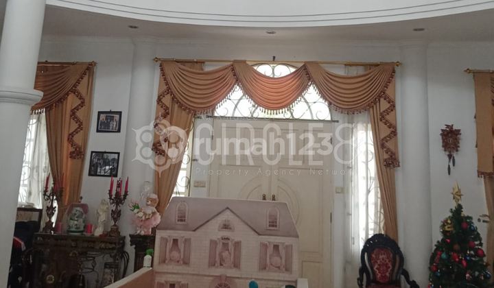 Rumah Luas Mewah Unfurnished di Pasteur, Bandung